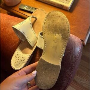 Bought and only wore them 3 times! Perfect for a Bach beach trip! Size 7.5